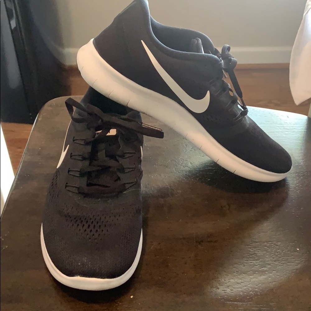Women’s Nike FreeRun sneakers